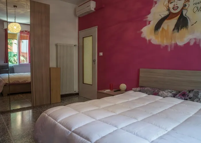 Fly House Bologna...un Al Volo شقة بولونيا