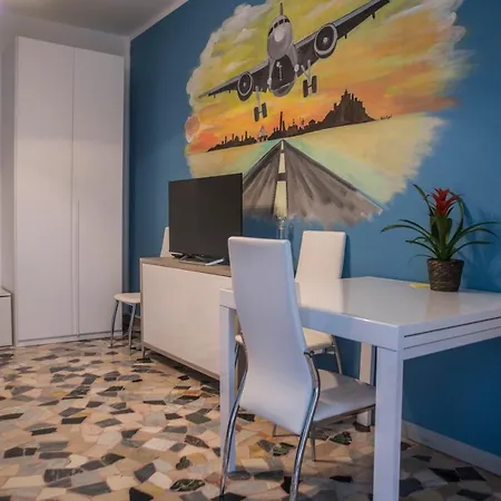 Fly House Bologna...un Al Volo Apartment *