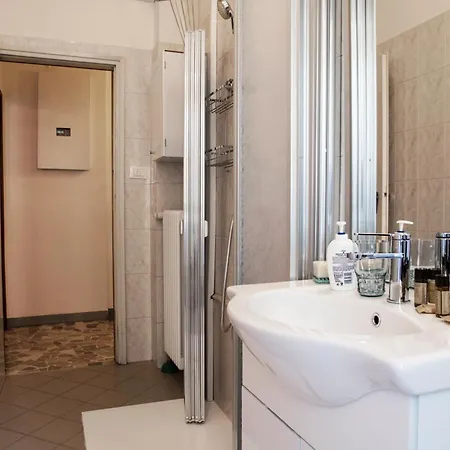 Fly House Bologna...un Al Volo Apartmán Boloňa